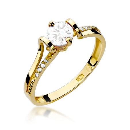 Pierścionek W102 Biały Szafir 0,60ct żółte złoto